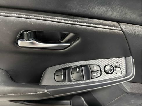 Used 2024 Nissan Sentra SV image 9