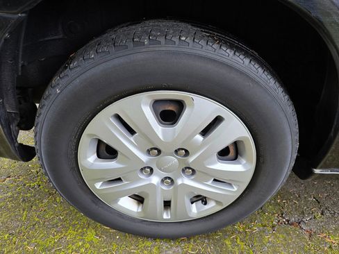 Used 2018 Dodge Grand Caravan SE FWD image 9