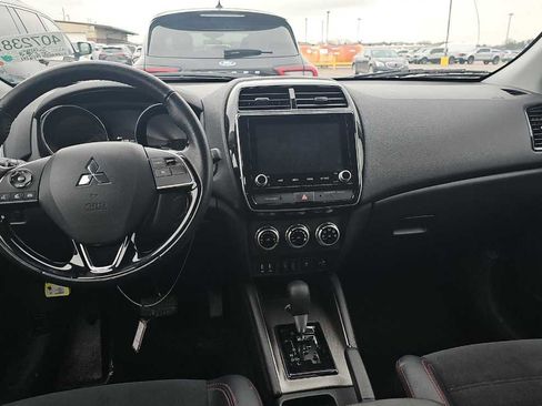 Used 2024 Mitsubishi Outlander Sport SE image 9