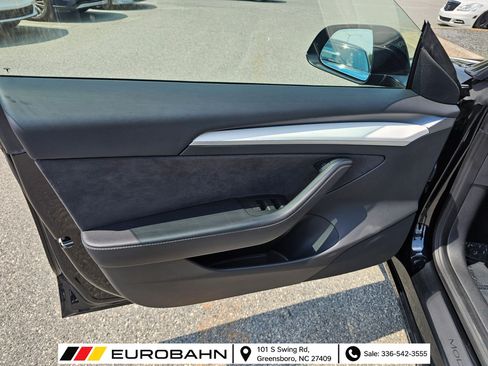 Used 2023 Tesla Model 3 Standard Range RWD image 13