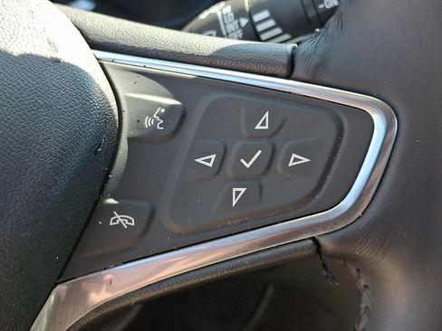 Used 2019 Chevrolet Equinox LT AWD/4WD image 25