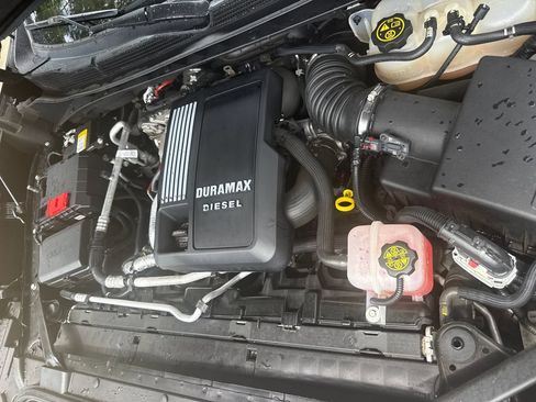 Used 2024 Chevrolet Silverado 1500 ZR2 w/ Technology Package AWD/4WD image 36