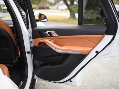 Used 2021 BMW X5 xDrive45e w/ Premium Package 3 image 64