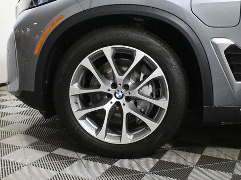 Used 2026 BMW X5 xDrive50e w/ Premium Package image 12