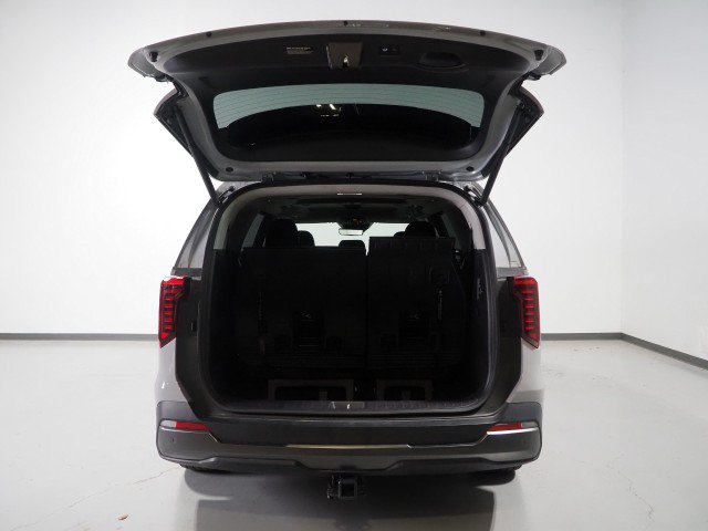 Used 2025 Kia Carnival SX Prestige FWD image 56