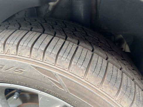 Used 2023 Kia Seltos LX AWD/4WD image 16