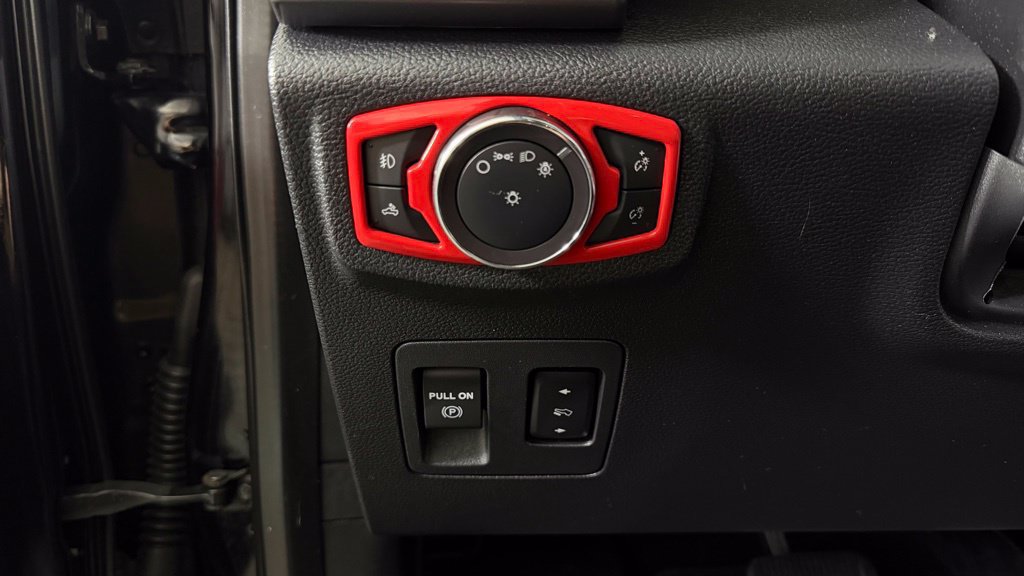 Used 2019 Ford F150 XLT w/ Equipment Group 302A Luxury AWD/4WD image 15