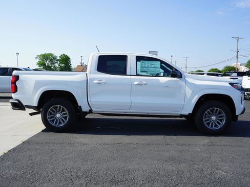 New 2025 Chevrolet Colorado LT w/ LT Convenience Package image 6