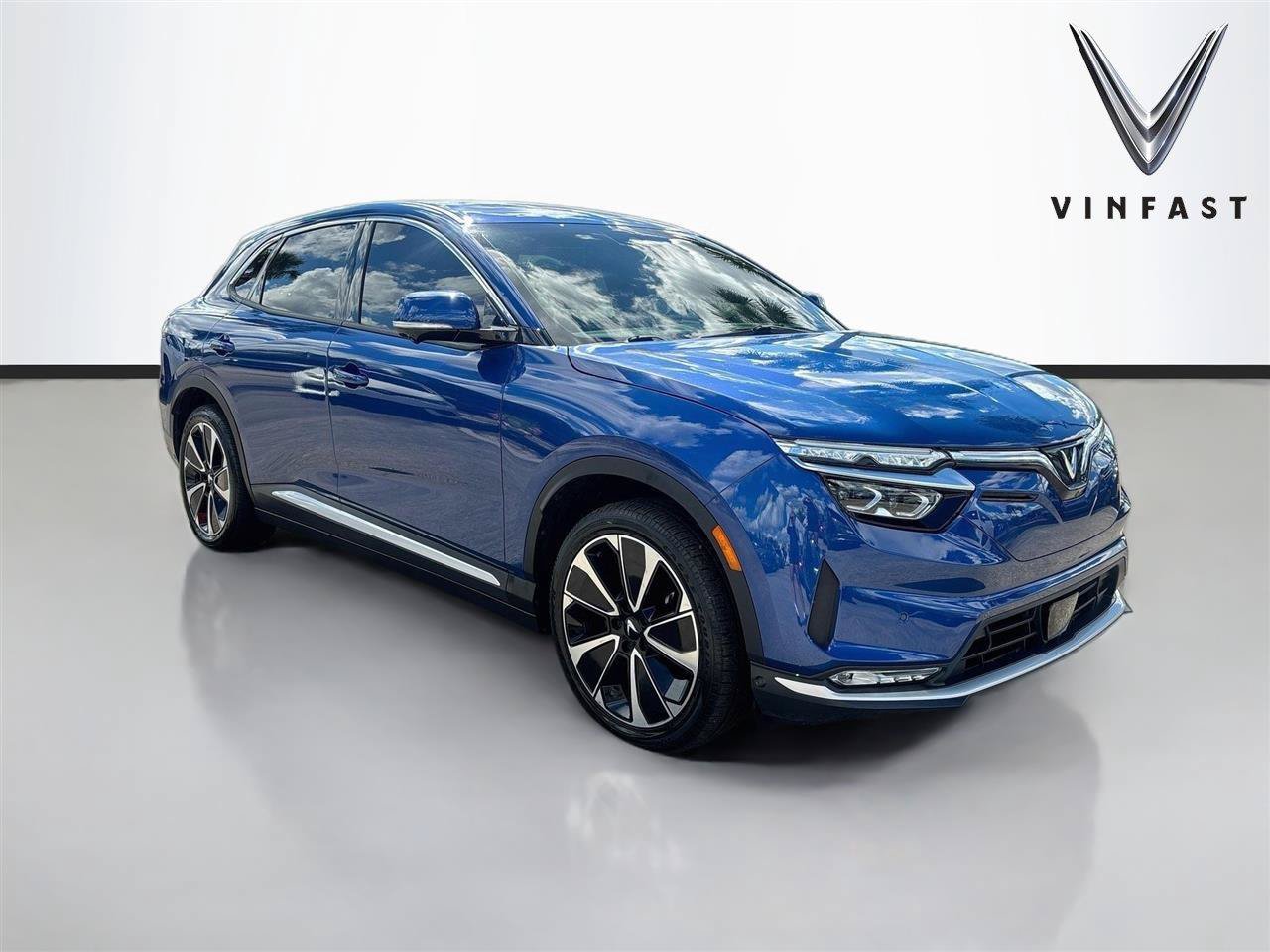 Used 2024 VinFast VF 8 Plus AWD/4WD image 1