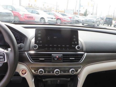 Used 2019 Honda Accord Hybrid image 24