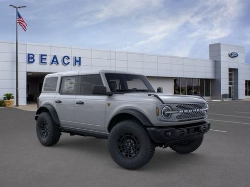 New 2026 Ford Bronco Badlands AWD/4WD image 7