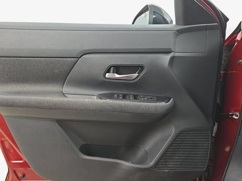 Used 2026 Nissan Kicks SV FWD image 26
