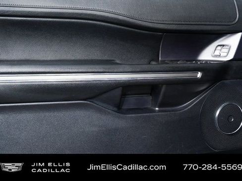 Used 2021 Ford Expedition Max XLT image 7