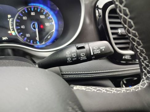 New 2026 Chrysler Pacifica Select image 22