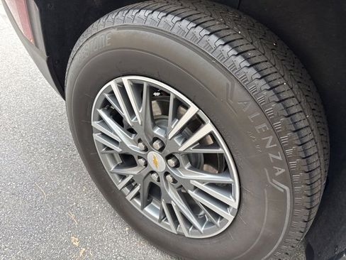 Certified 2024 Chevrolet Traverse LT image 32