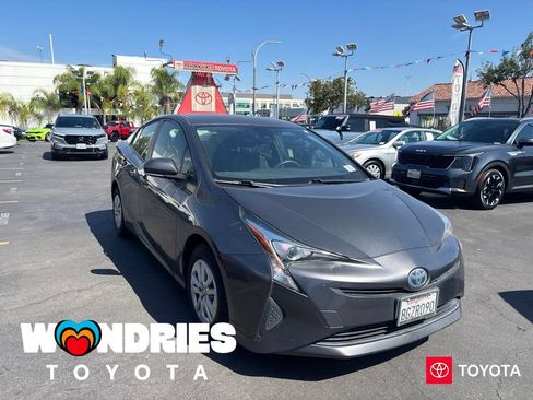 Used 2018 Toyota Prius One w/ Carpet Mat Package FWD image 1