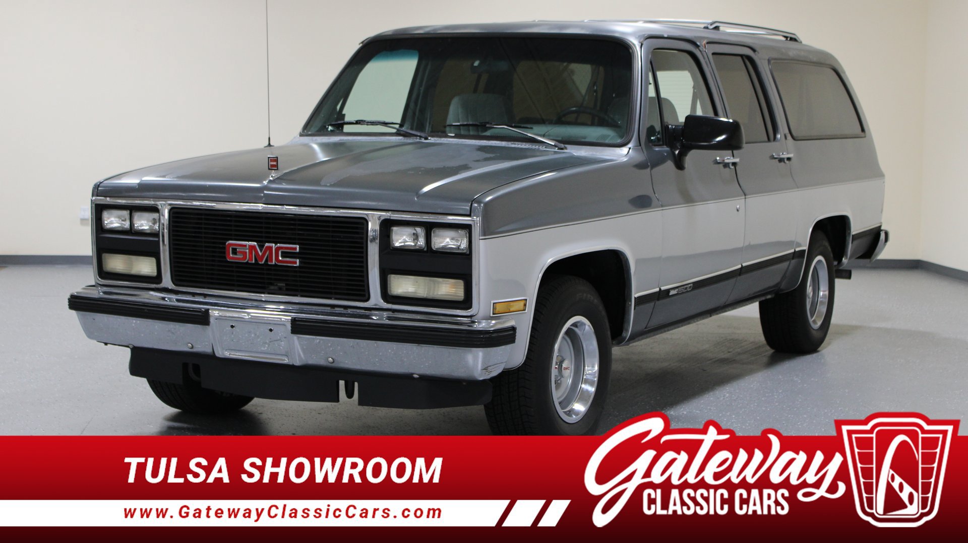 Used 1990 GMC Suburban 2WD image 1