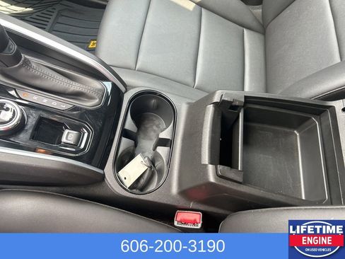 Used 2024 Chevrolet Colorado Trail Boss image 20