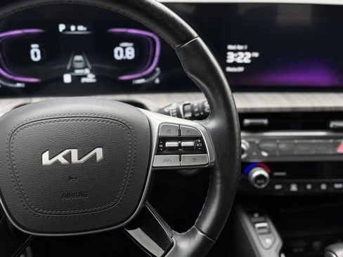 Used 2024 Kia Telluride EX image 19