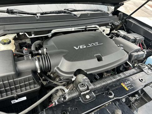 Used 2019 Chevrolet Colorado ZR2 w/ ZR2 Midnight Special Edition AWD/4WD image 20
