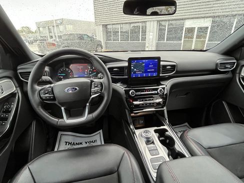 Used 2023 Ford Explorer ST-Line w/ Class IV Trailer Tow Package image 16