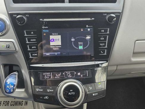 Used 2015 Toyota Prius V Three image 20