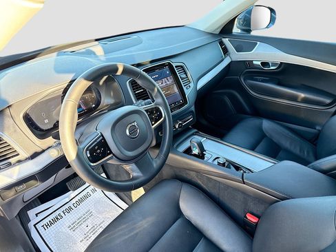 Used 2024 Volvo XC90 B5 Core w/ Climate Package image 28