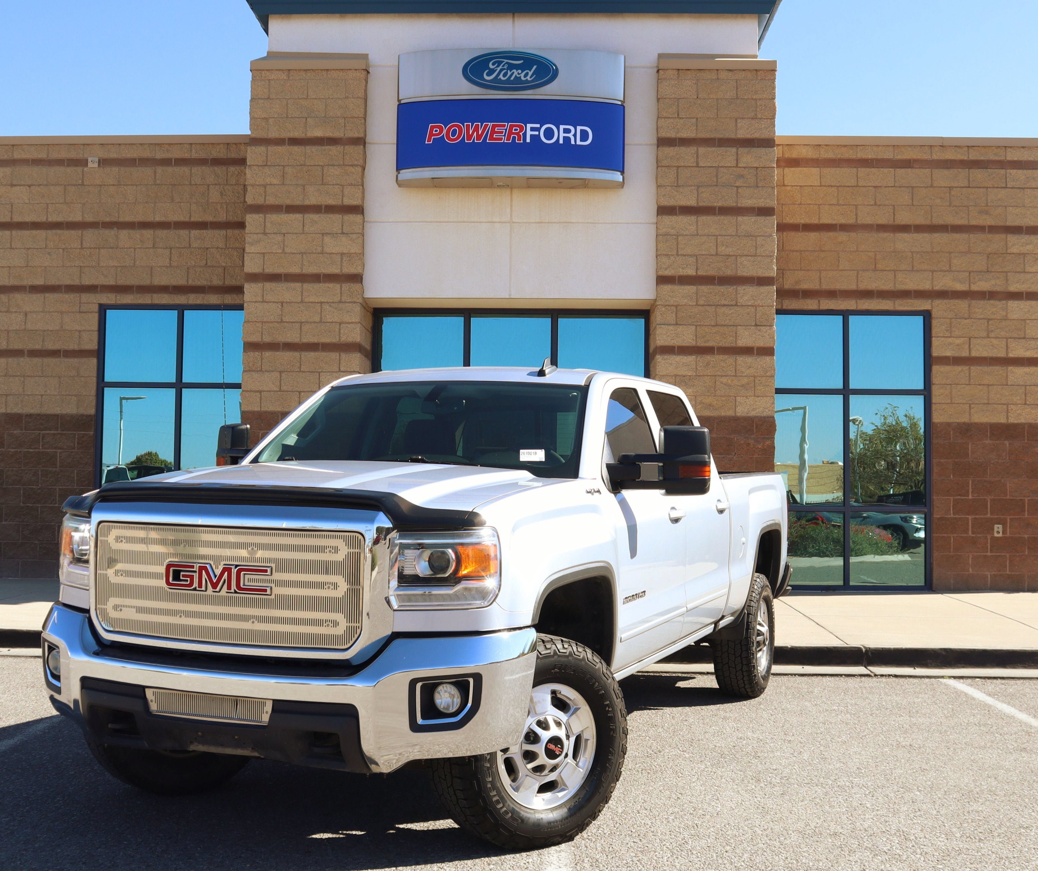 Used 2016 GMC Sierra 2500 SLE w/ SLE Fleet Preferred Package AWD/4WD image 2