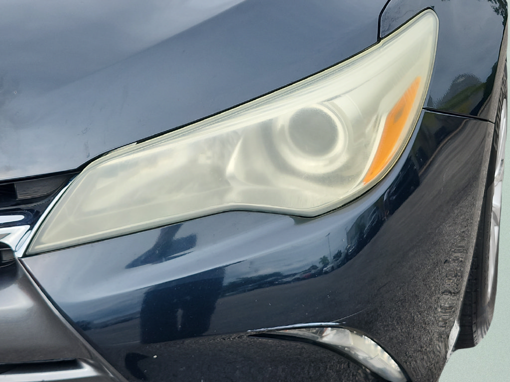 Used 2015 Toyota Camry LE FWD image 14