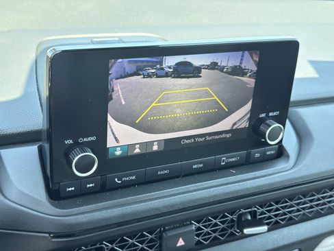 Certified 2023 Honda Accord EX image 18