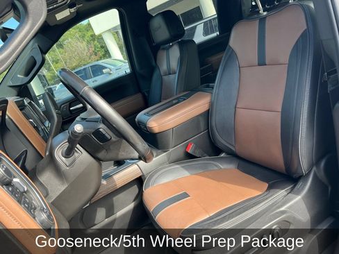 Used 2022 Chevrolet Silverado 3500 High Country AWD/4WD image 9
