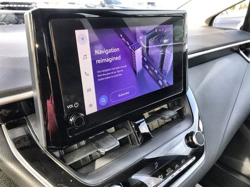 Used 2024 Toyota Corolla LE image 18