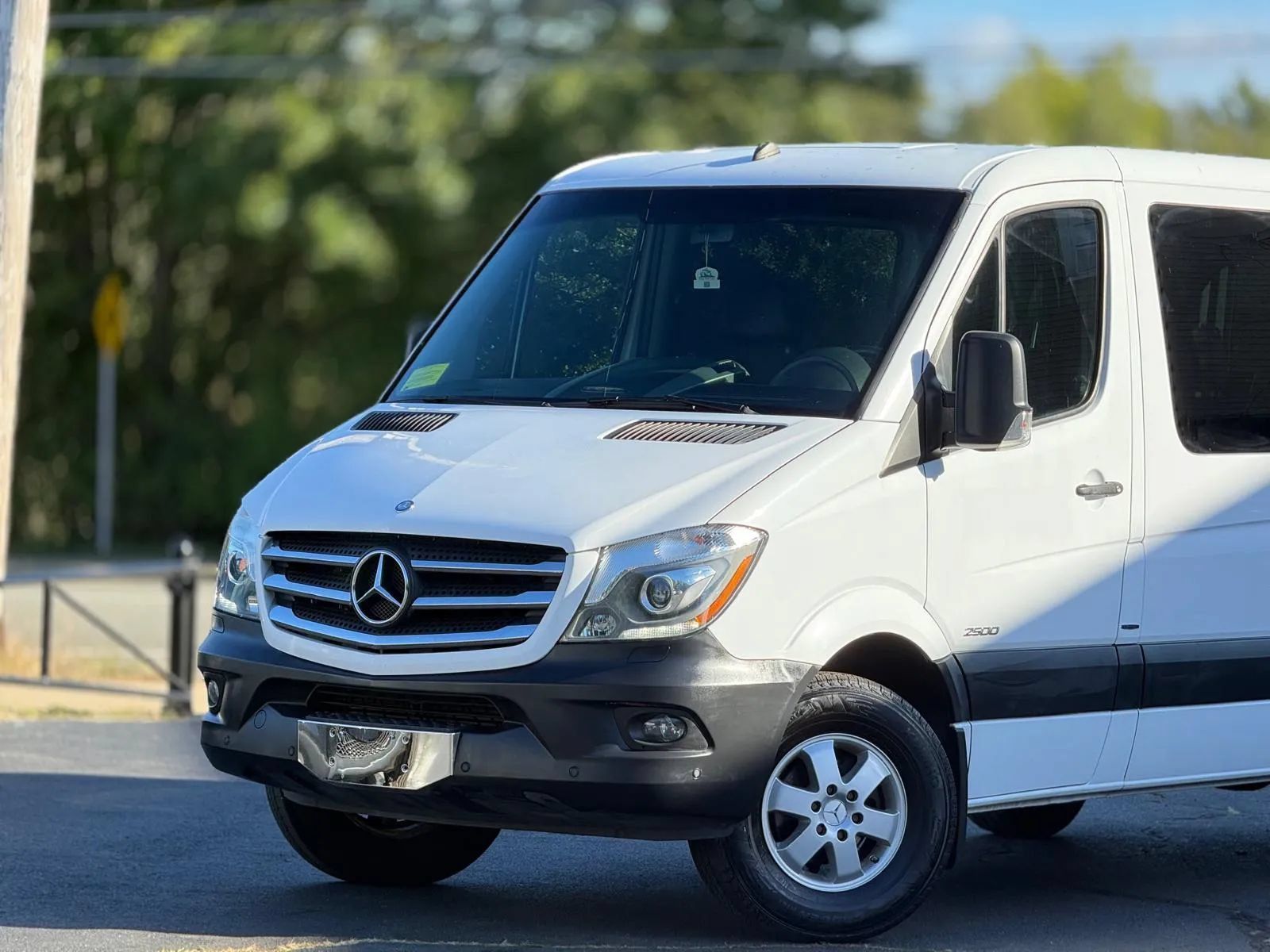 Used 2014 Mercedes-Benz Sprinter 2500 image 5