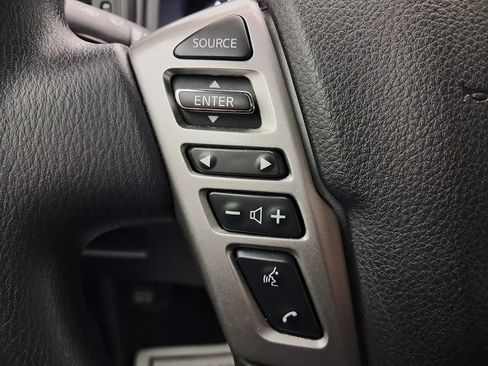 Used 2023 Nissan Titan SV RWD image 16