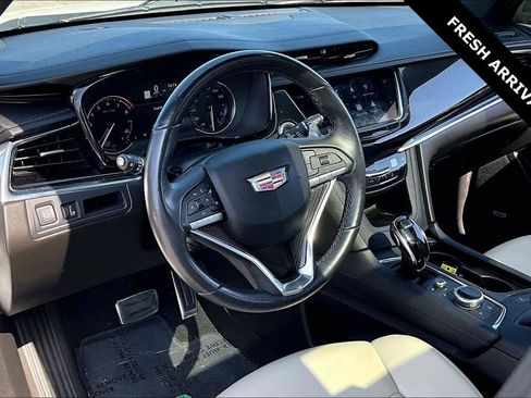 Used 2023 Cadillac XT6 Sport AWD/4WD image 6
