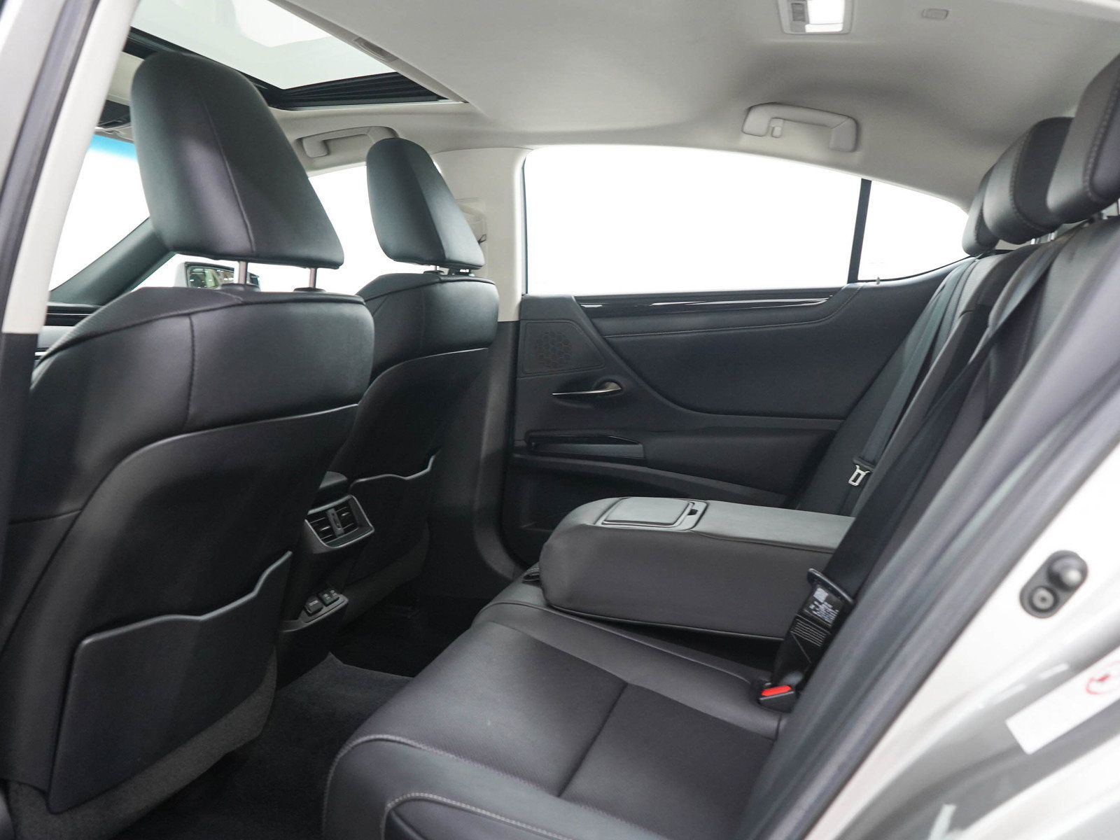 Used 2019 Lexus ES 350 FWD image 24