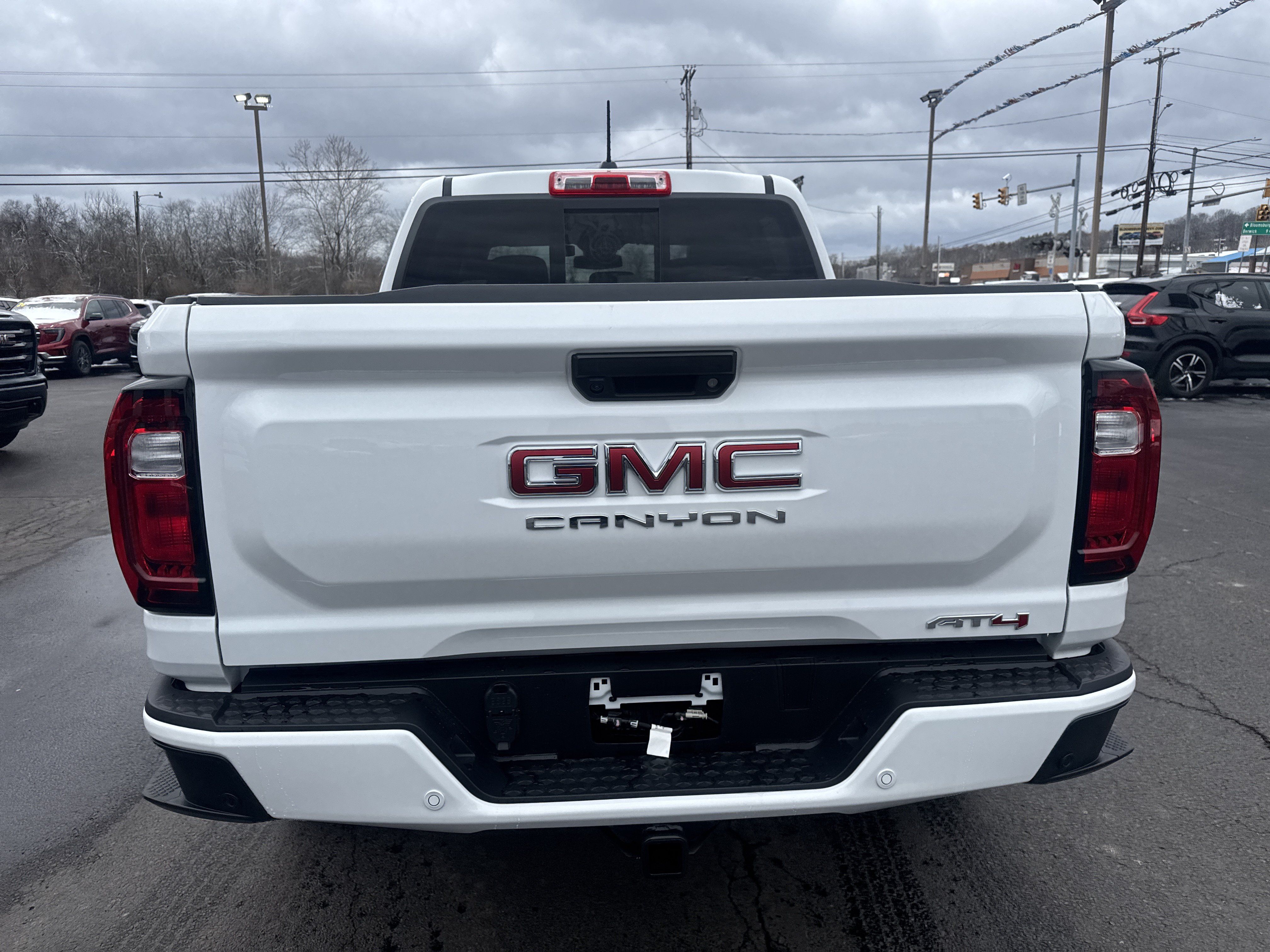 New 2026 GMC Canyon AT4 AWD/4WD image 4