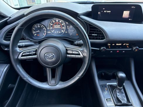 Used 2021 MAZDA MAZDA3 s image 14