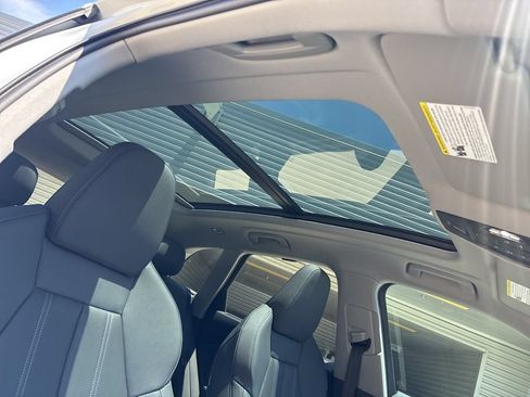 Certified 2025 Audi Q5 Premium AWD/4WD image 18