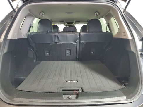 Used 2023 Nissan Rogue SV image 23