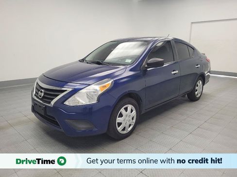 Used 2018 Nissan Versa SV FWD image 1