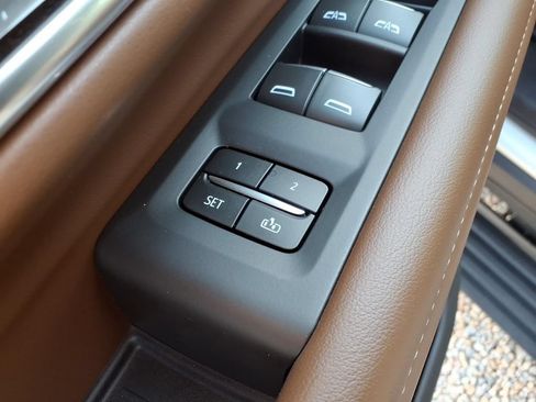 Used 2024 Chevrolet Suburban High Country w/ Premium Package AWD/4WD image 17