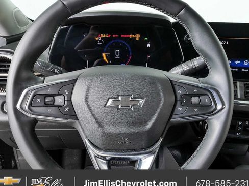 Certified 2025 Chevrolet Trax ACTIV w/ Driver Confidence Package FWD image 8