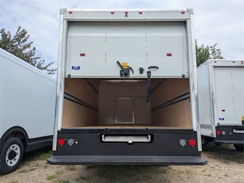 New 2025 Chevrolet Express 3500 w/ Power Convenience Package image 18