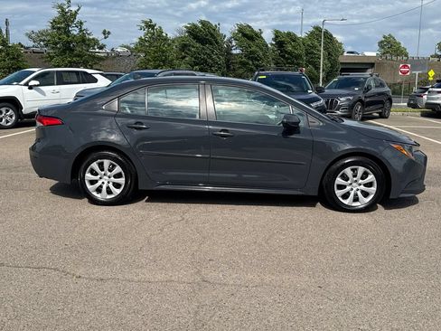 Used 2025 Toyota Corolla LE w/ Convenience Package FWD image 8