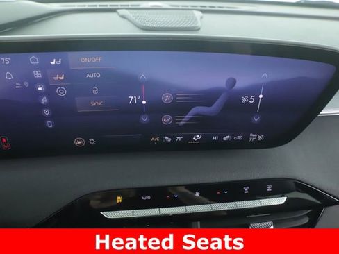 Used 2025 Buick Enclave Sport Touring w/ Power Package image 4
