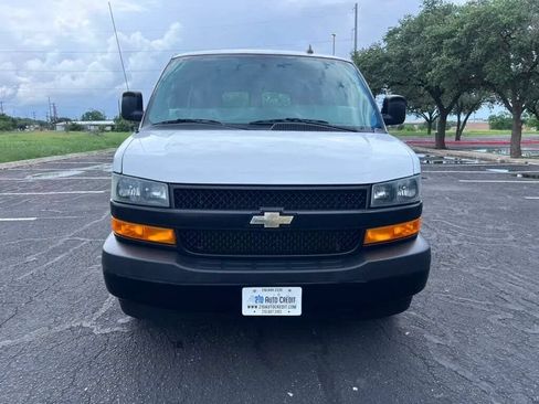 Used 2021 Chevrolet Express 2500 w/ Driver Convenience Package RWD image 3