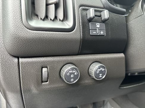 Used 2019 Chevrolet Colorado LT w/ LT Convenience Package AWD/4WD image 10