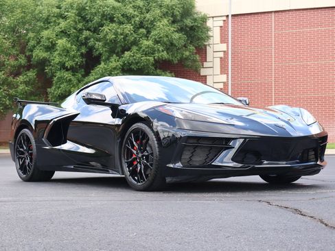 Used 2023 Chevrolet Corvette Stingray Coupe w/ Engine Appearance Package RWD image 1