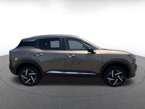 Used 2026 Nissan Kicks SV w/ Cold Weather Package FWD image 16